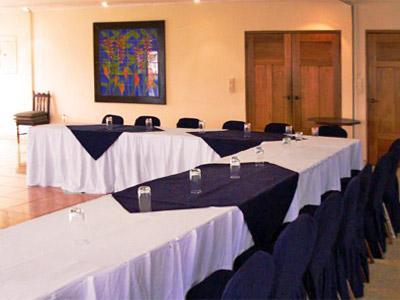 Aramo Hotel 2*